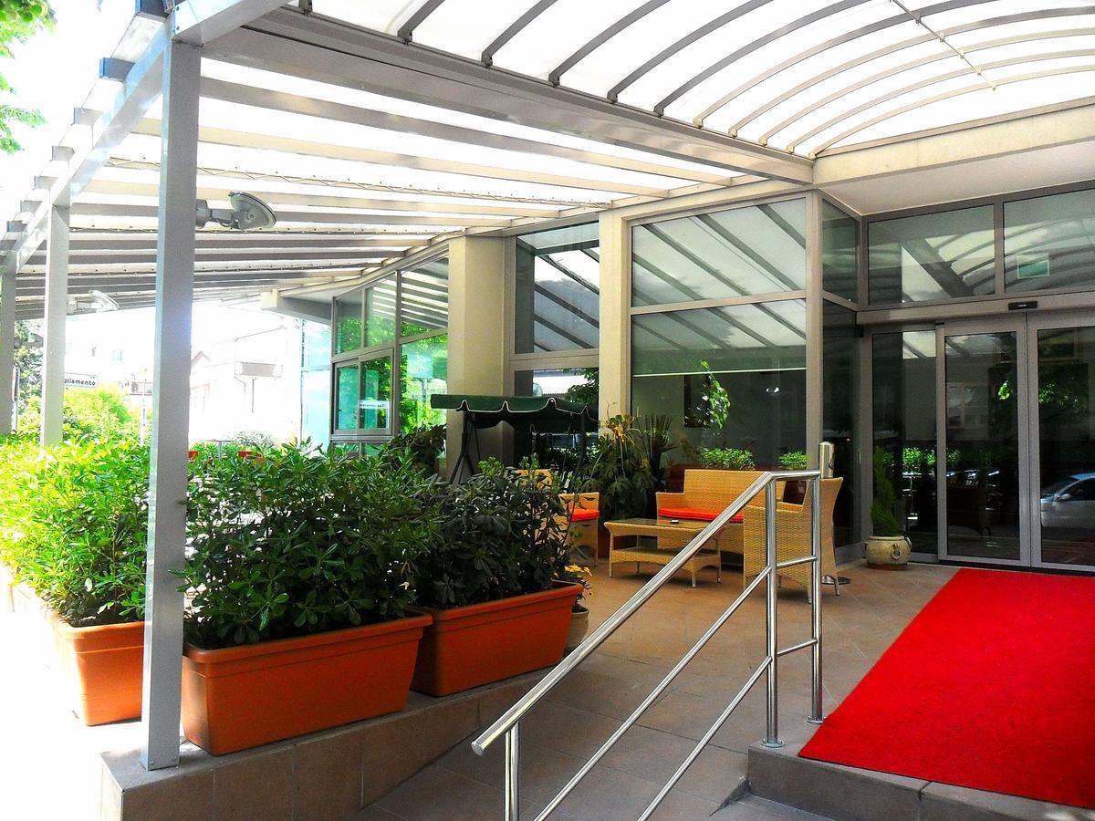 Hotel Etoile Rimini Extérieur photo
