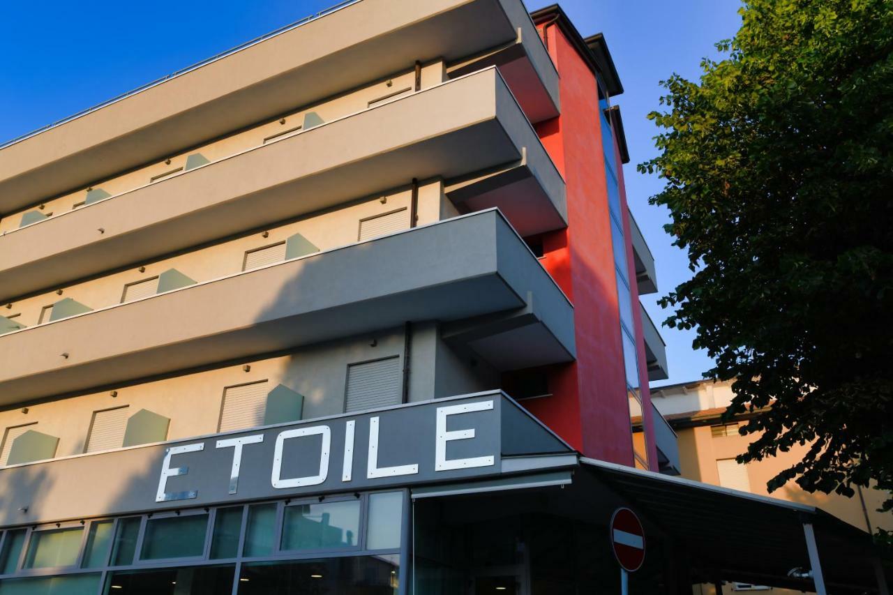 Hotel Etoile Rimini Extérieur photo