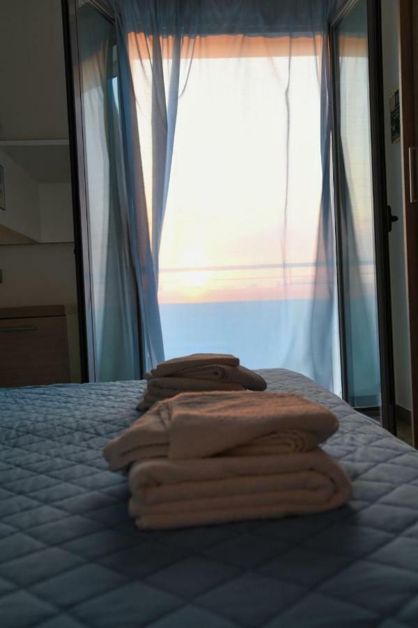 Hotel Etoile Rimini Extérieur photo